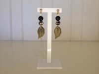 Black&Gold hangers met koperkleurige veertjes